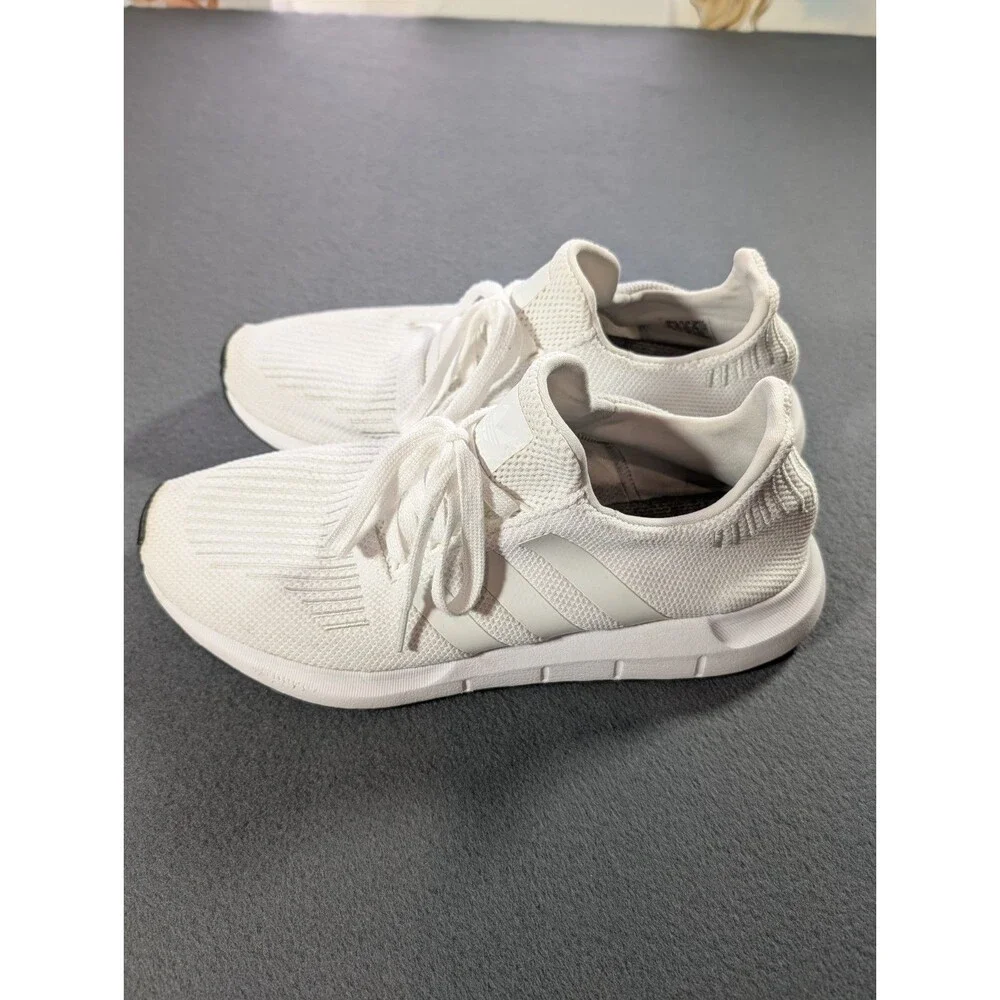 Adidas Swift Run Mens Size 11 White Knit Running Shoes Sneakers Athletic
